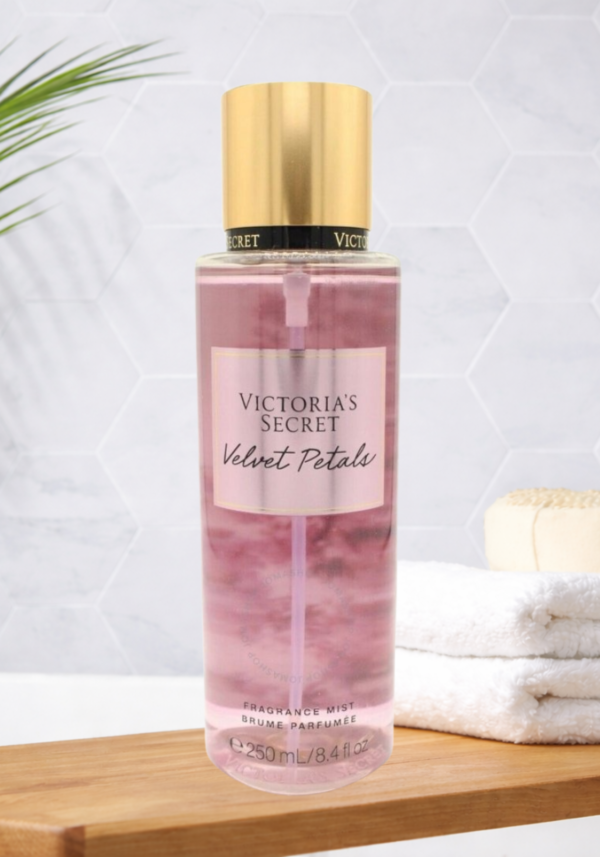 Victoria's Secret VELVET PETALS Fragrance Body Mist 8.4 fl oz /250 mL